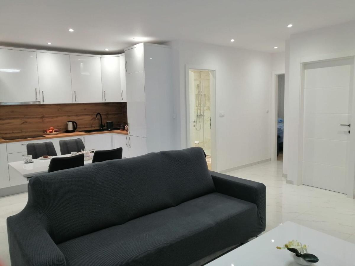 Apartmani Marivo Baška Voda Extérieur photo